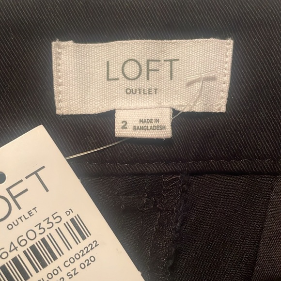 NWT - Loft - size 2 - black - Monroe 6 inch shorts - Picture 4 of 8